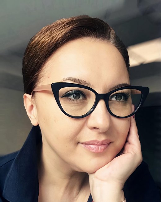 Simona Cârstoiu - psiholog clinician, psihoterapeut și psiholog sportiv